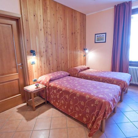 Residence Hotel Moderno Габи Экстерьер фото